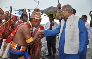 The Governor of Arunachal Pradesh Shri P.B. Acharya accorded a traditional reception at Longding, Longding District on 28th August 2017